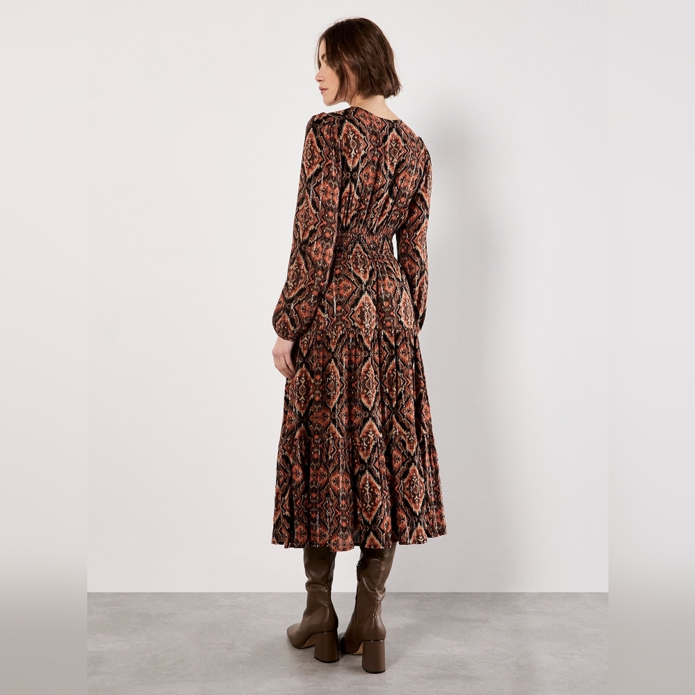 Ikat Dress With Metallic Thread - Picture 16 of 16